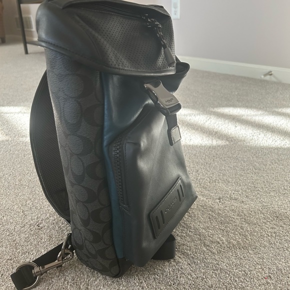 Coach Leather Black/Navy Sling Backpack - Picture 4 of 7